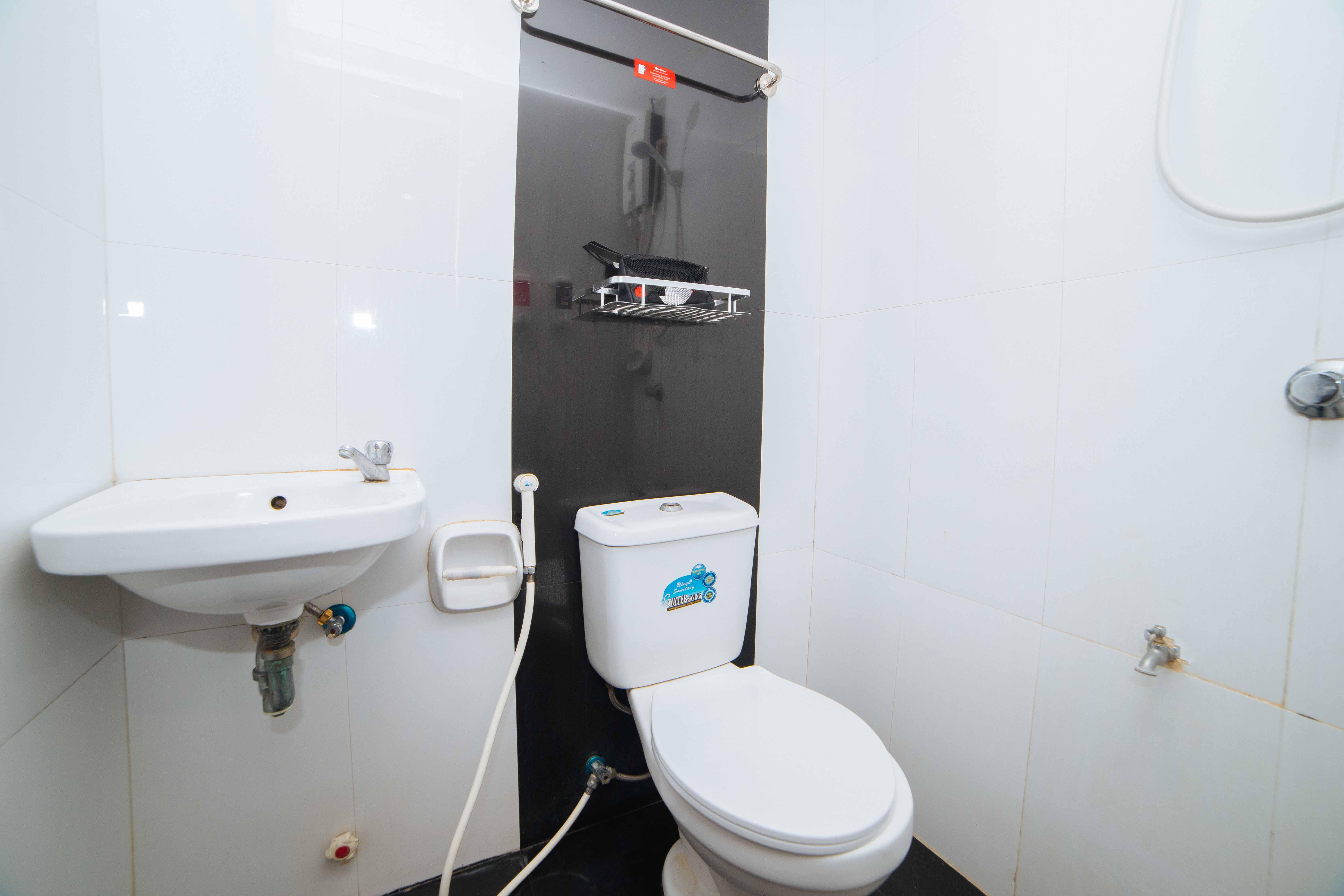Hotel RedDoorz near Bambang Station Manila Zewnętrze zdjęcie