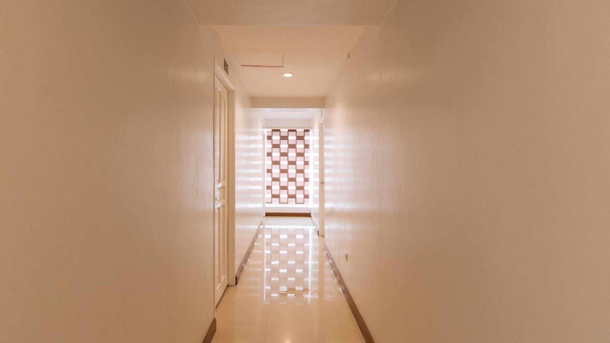 Hotel RedDoorz near Bambang Station Manila Zewnętrze zdjęcie